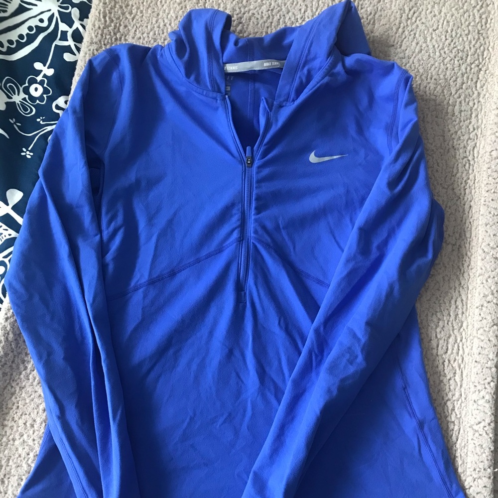 Nike pullover